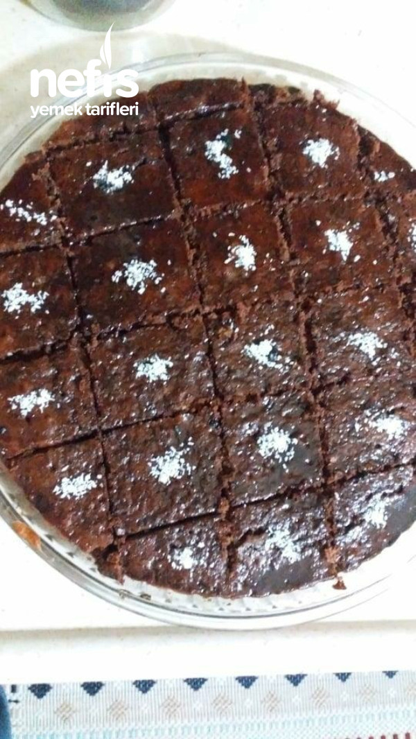 Kakaolu Kek (Çikolata Soslu)