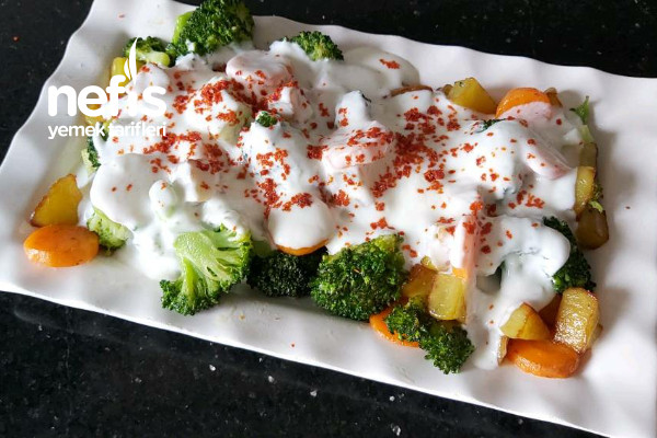 Brokoli Salatası Bu Salatayı Yiyen Yemeye Doyamıyor (Videolu) Tarifi