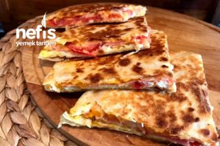 Tortilla Ekmeği İle 5 Dakikada Kahvaltı (Videolu) Tarifi