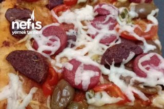 Evde Kolay Pizza Tarifi