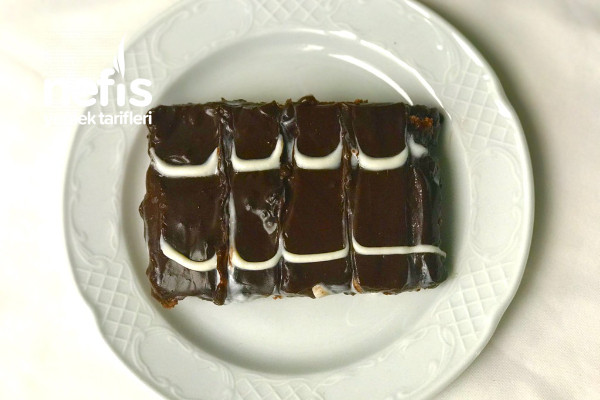 Çikolatalı Islak Kek (Videolu)