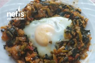 Kahvaltılık Yumurtalı Ispanak Kavurması Tarifi