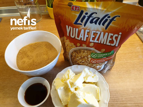 Yulaf Ezmeli Ve Esmer Toz Şekerli Pratik Kek Nefis Yemek Tarifleri