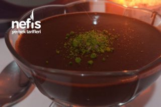 Köpük Köpük Tatlı Çikolata Mousse Tarifi (Videolu)