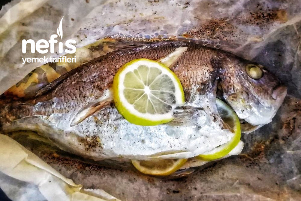 Çok Pratik Tadına Doyum Olmayan Kağıtta Balık Tarifi( Videolu)
