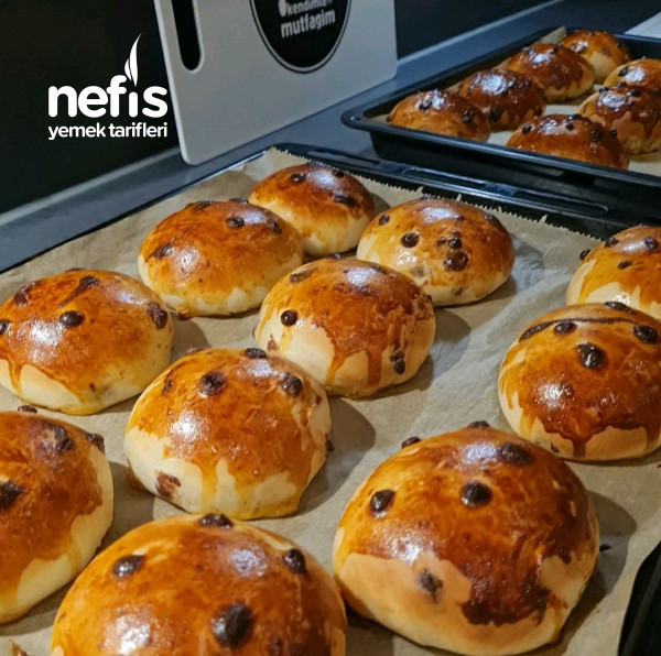 Çikolatalı Poğaça (Schokobrötchen)