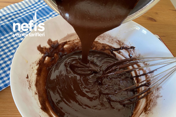 Cevizli Bol Çikolatalı Brownie