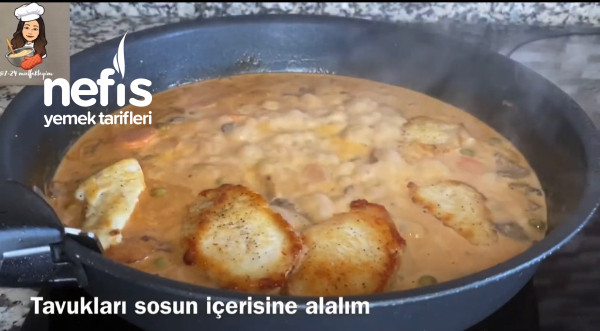 videolu Soslu Tavuk Gogsu Yemegi