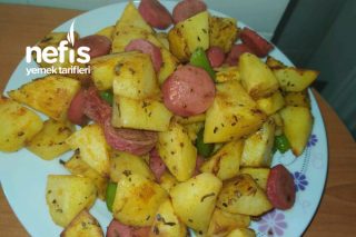 Fırında Patates Sosis Ve Yeşil Biber (Kahvaltı İçin Pratik) Tarifi