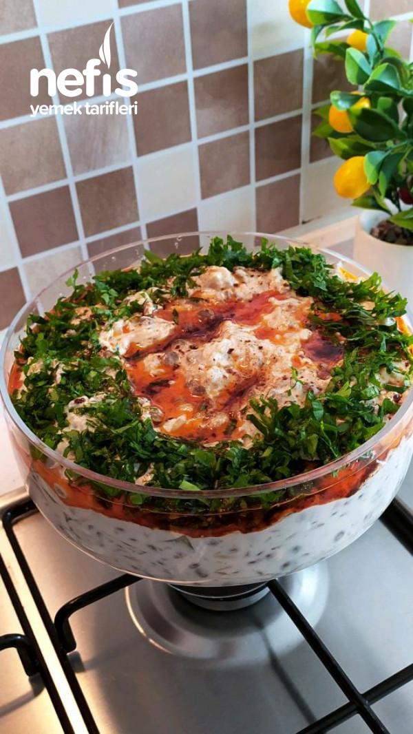 Yoğurtlu Salata(Yeşil Mercimekli)