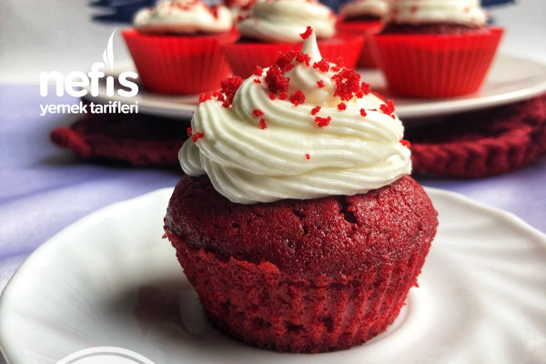 Sevgililer Günü İçin Muhteşem Red Velvet Cake