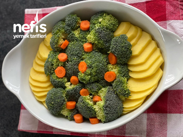 Ana yemeklerinizin yanına Brokoli Patates Graten