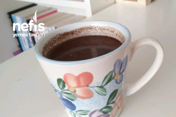 Soğuk Günlerde İçinizi Isıtacak Sıcak Çikolata Tarifi