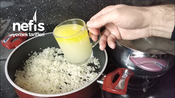 Tüm Püf Noktalarıyla Tane Tane Pirinç Pilavı Nasıl Yapılır? (Videolu)