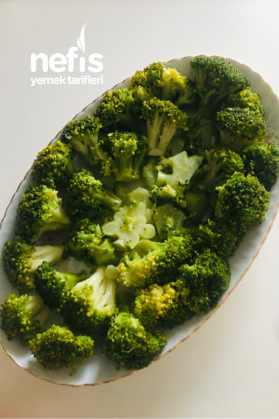 En Pratiğinden Yoğurtlu Brokoli