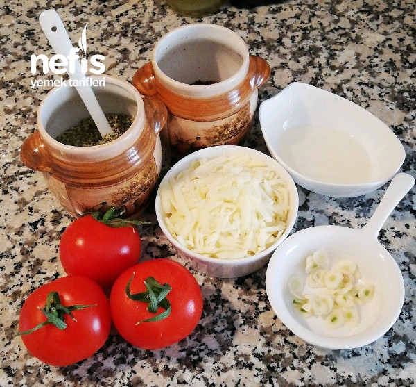 Kekikli Kaşarlı Domates