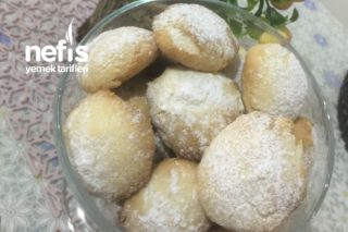 3 Malzemeli Tadı Damağınızda Kalacak Un Kurabiyesi Tarifi