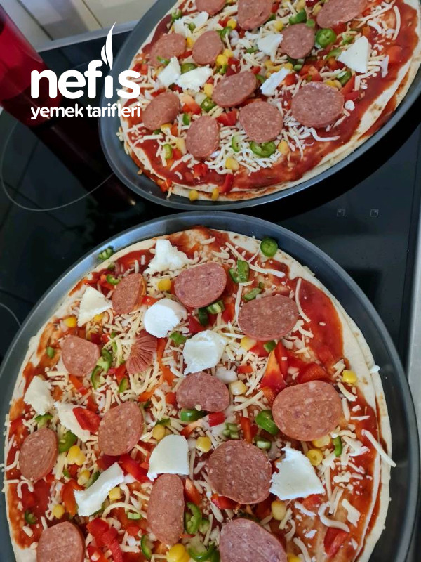 Hazir Lavasdan Pratik Pizza Tarifi