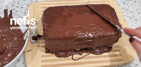 Çikolata Kaplı Pasta Kek