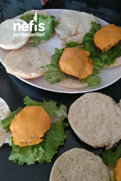 Hamburger Köftesi (Hamburger)