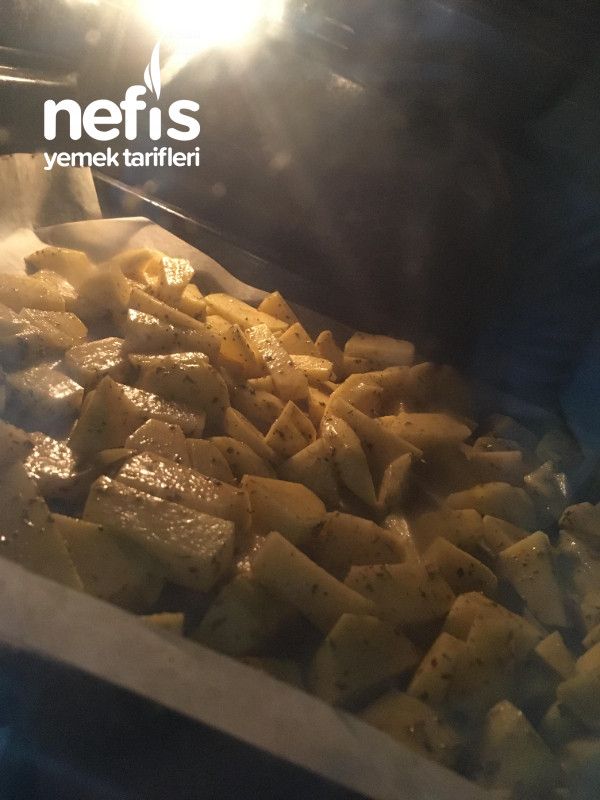 Parmak Yedirten Fırında Patates