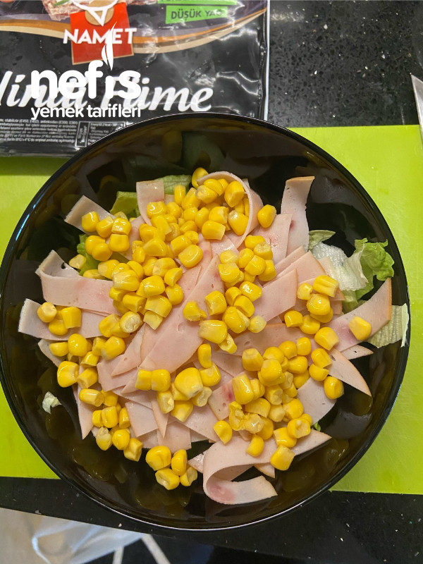 Hindi Fümeli Yoğurtlu Salata