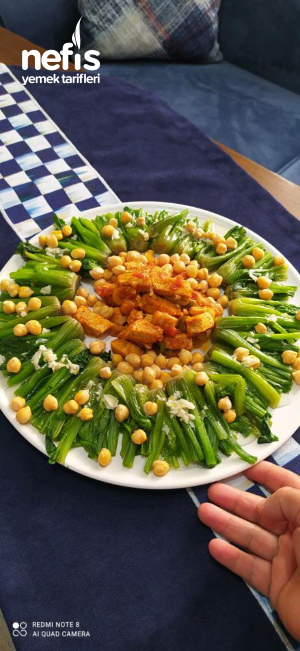Ispanak Kökü Salatası