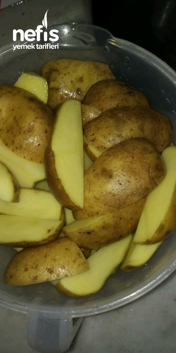 Enfes Baharatlı Elma Dilim Patates Tarifi