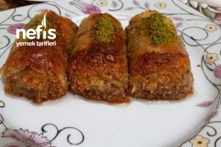 İrmikli Fındıklı Rulo Baklava (Yapımı Kolay Lezzeti Olay) Tarifi