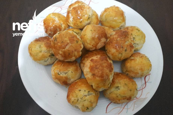 dere-otlu-ve-peynirli-pogaca.jpg