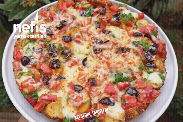 Kahvaltıya 10 Dakikada Hazırlayacağınız Enfes Simit Pizzası Tarifi