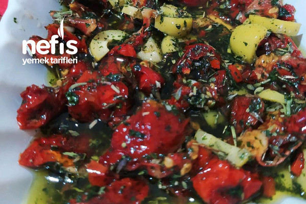 kuru-domates-salatasi.jpg