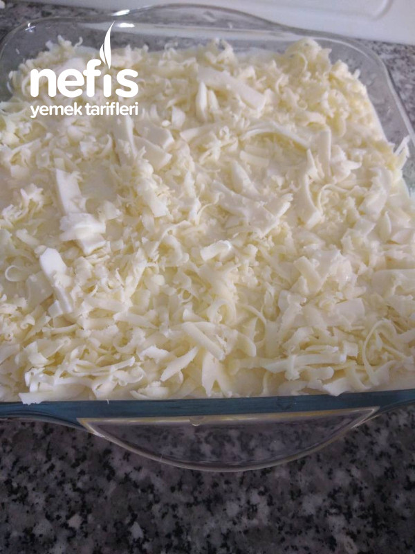 Fırında Beşamel Soslu Sebze Yemeği Fırında Beşamel Soslu Sebze Yemeği