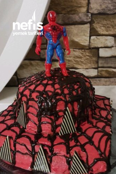 Örümcek Adam Pasta