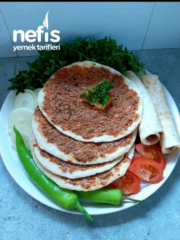 Urfa usulu Lahmacun