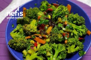 Kuru Domatesli Brokoli Salatası Tarifi