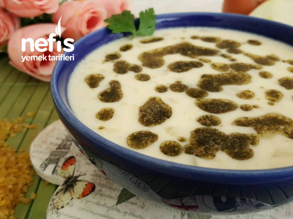 Köfteli Bulgurlu Yoğurt Çorbası (Erzincan)