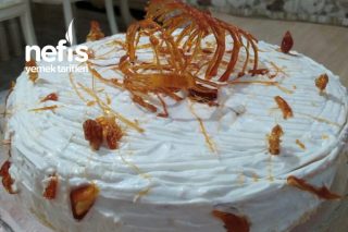 Karamel Şekerli Doğum Günü Pastası (Pandispanya Ve Pastacı Kreması İle Yapımı) Tarifi