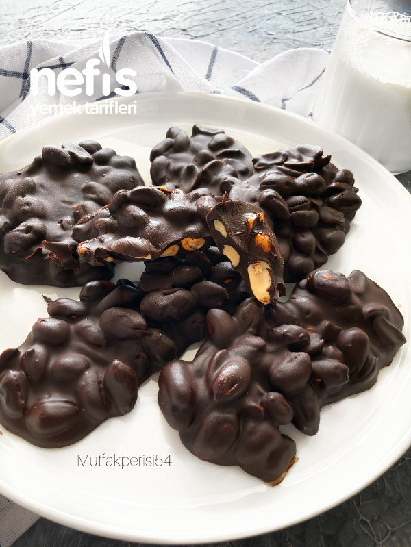 Yer Fıstıklı Diyet Çikolata (Eti Canga) Nefis Yemek Tarifleri