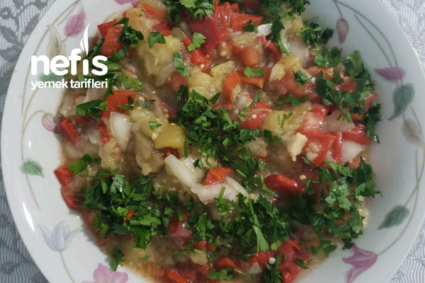 Patlıcan Salatası (Çok Kolay) Tarifi