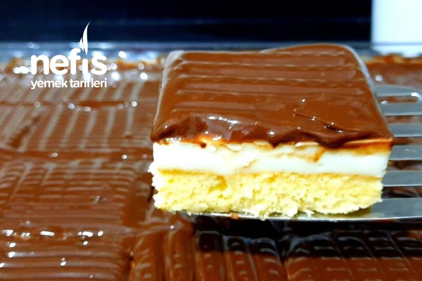 20 Dakikada 30 Kişilik Çikolatalı Kolay Tatlı Tarifi (Videolu)