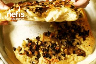 Focaccia İtalyan Ekmeği Mantar Ve Karamelize Soğanlı Videolu Tarifi