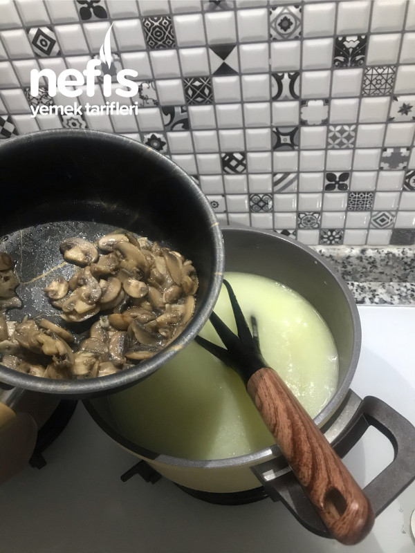 Mantar Çorbası(kremalı Veya Süt İle)