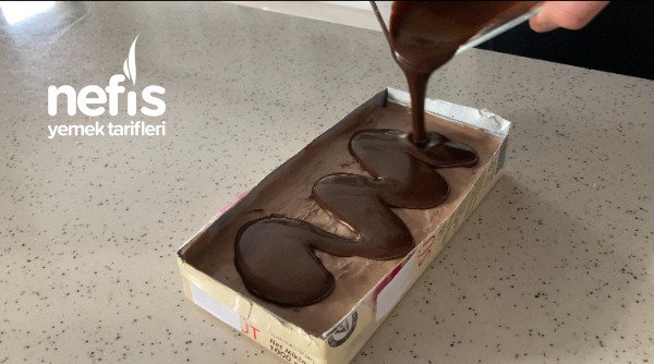 Süt Kutusunda Lokmalık Çikolatalı Mousse (Videolu)