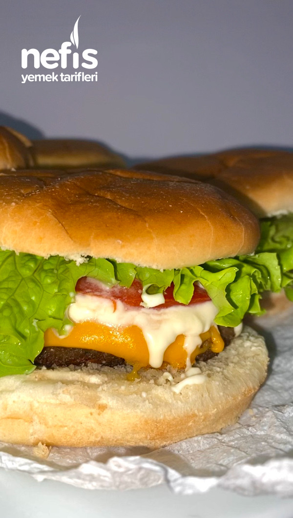 Köfte Burger (Videolu)