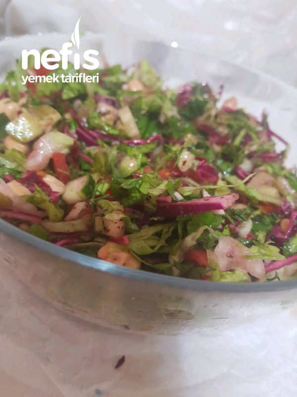 Avokadolu Nohut Salatası