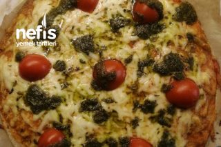 Fesleğen Soslu Hızlı Lavaş Pizza Tarifi