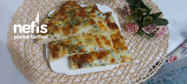Sarımsaklı Yeşil Pizza