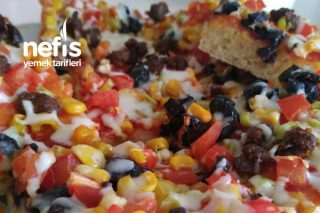 Yedikçe Yedirten Pratik Pizza Tarifi