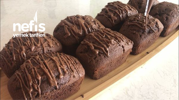Yumuşacık Lezzet Garantili Çikolatalı Kek Tarifi (Videolu)